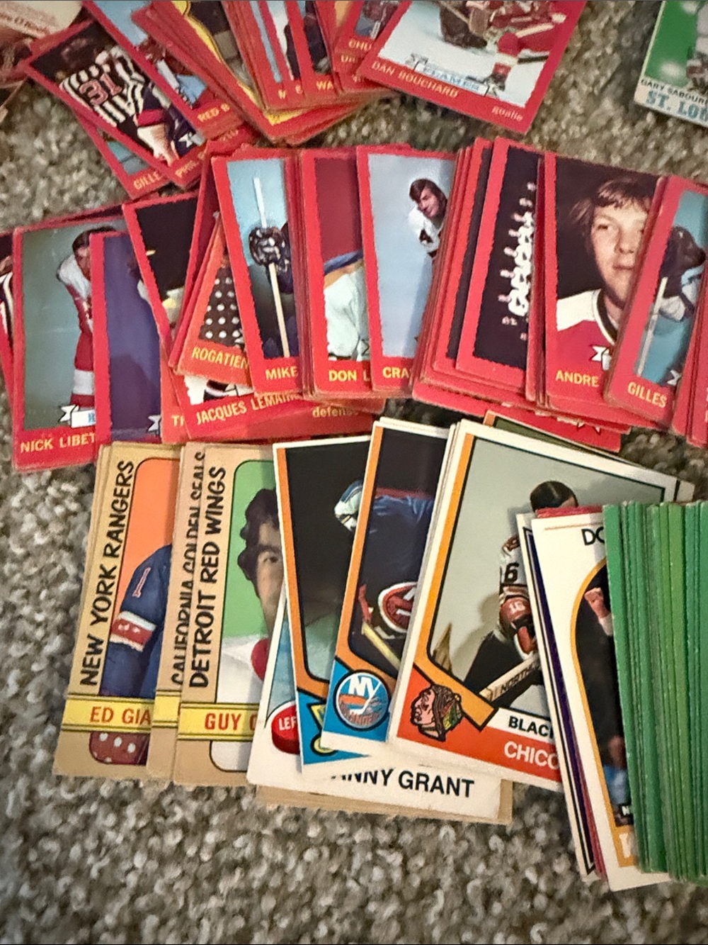 Big Vintage Hockey Trading Card Lot - Some 60s, Lot of 70’s a couple 90’s - Picture 6 of 9